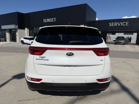Used 2018 Kia Sportage EX w/ Option Group 040 image 5