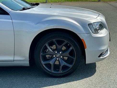 Used 2022 Chrysler 300 S RWD image 37