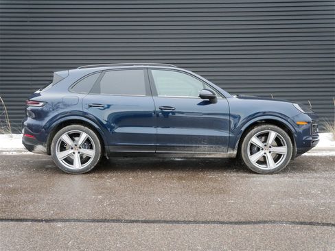 New 2026 Porsche Cayenne image 24