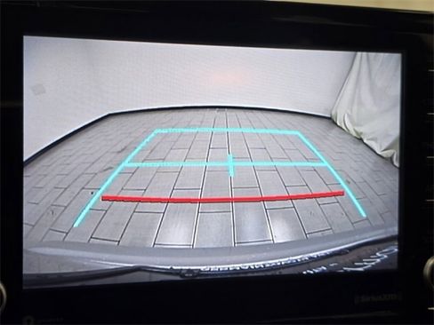 Used 2022 Toyota Corolla LE image 5