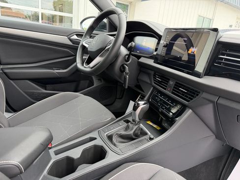 Used 2026 Volkswagen Jetta Sport FWD image 15