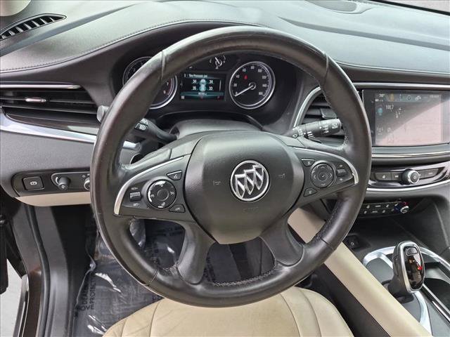 Used 2018 Buick Enclave Premium w/ Experience Buick Package FWD image 11
