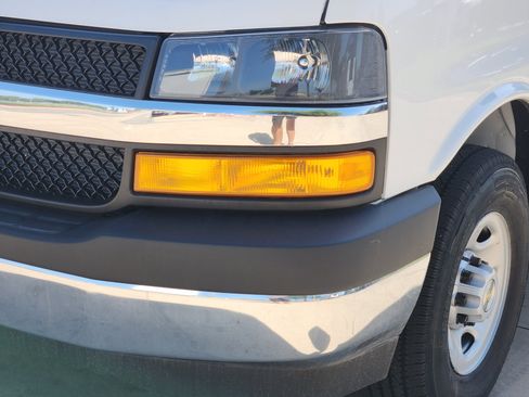 New 2025 Chevrolet Express 3500 w/ Power Convenience Package image 15