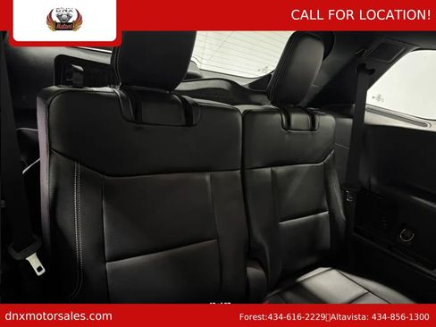 Used 2020 Ford Explorer Platinum w/ Premium Technology Package image 6