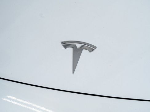 Used 2025 Tesla Model 3 Long Range image 16