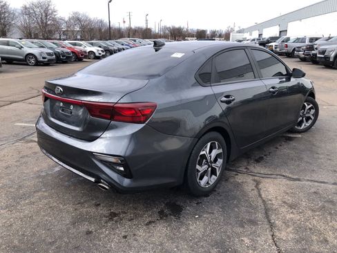 Used 2019 Kia Forte LXS image 2