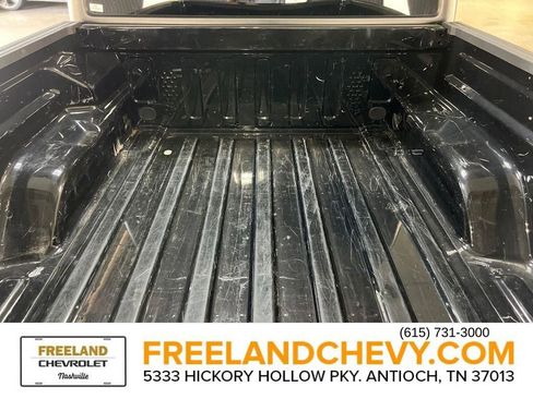 Used 2023 Jeep Gladiator Overland image 7