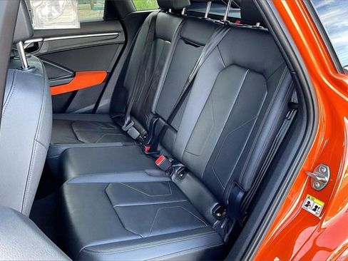 Used 2019 Audi Q3 2.0T Prestige w/ Prestige Package image 25