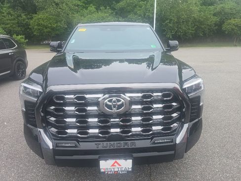 Used 2025 Toyota Tundra Platinum AWD/4WD image 2
