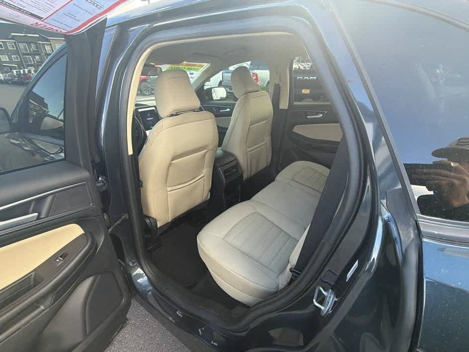Used 2022 Ford Edge SE AWD/4WD image 18