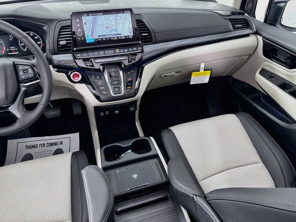 Used 2026 Honda Odyssey Elite image 32