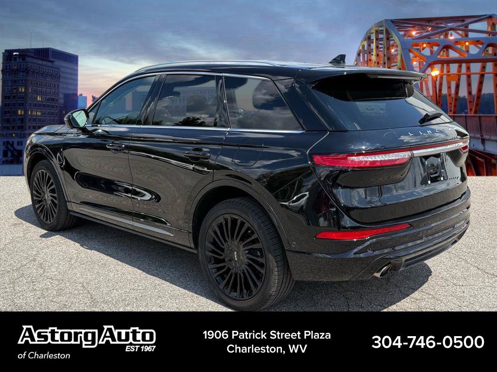 Used 2021 Lincoln Corsair Reserve w/ Equipment Group 201A AWD/4WD image 5