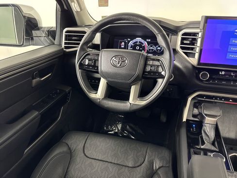 Used 2024 Toyota Tundra Limited AWD/4WD image 27