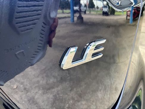 Used 2024 Toyota Corolla LE FWD image 10