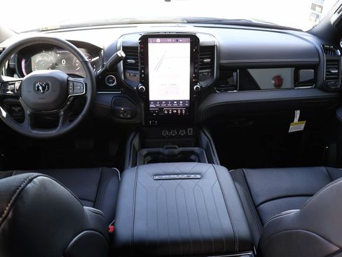 New 2026 RAM 2500 Limited AWD/4WD image 11