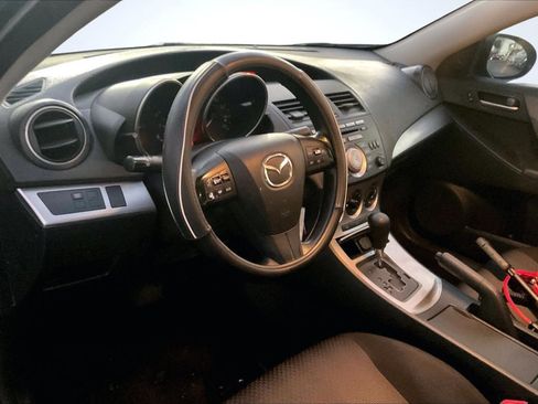 Used 2010 MAZDA MAZDA3 i Touring image 13