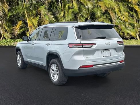 Used 2025 Jeep Grand Cherokee L Laredo RWD image 8