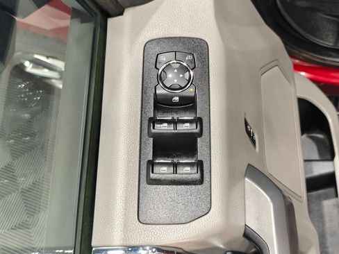 Used 2018 Ford F150 XLT w/ Equipment Group 302A Luxury AWD/4WD image 46