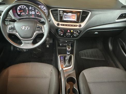 Used 2022 Hyundai Accent SE image 13