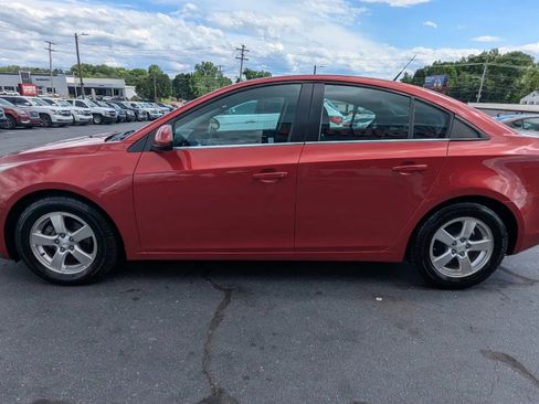 Used 2011 Chevrolet Cruze LT FWD image 4