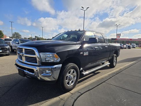 Used 2018 RAM 3500 Big Horn image 3