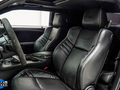 Used 2023 Dodge Challenger SRT Hellcat image 39