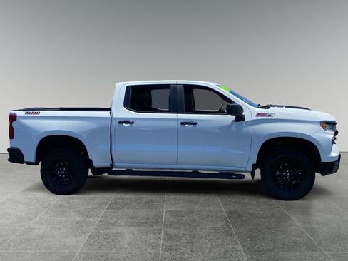 Used 2025 Chevrolet Silverado 1500 LT Trail Boss w/ Protection Package AWD/4WD image 6