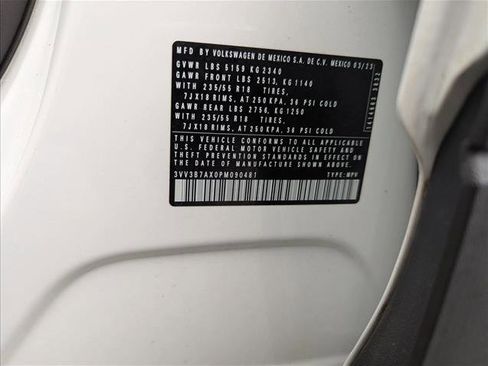 Certified 2023 Volkswagen Tiguan SE FWD image 30