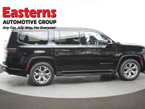 Used 2022 Jeep Wagoneer Series II AWD/4WD image 44