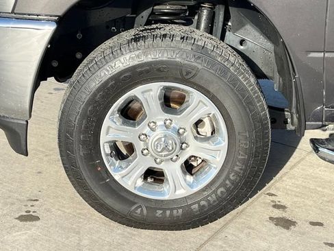 Certified 2025 RAM 2500 Big Horn AWD/4WD image 5