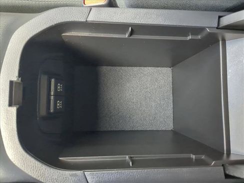 Used 2020 Toyota RAV4 XLE image 18