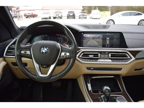 Used 2020 BMW X5 xDrive40i w/ Premium Package image 26