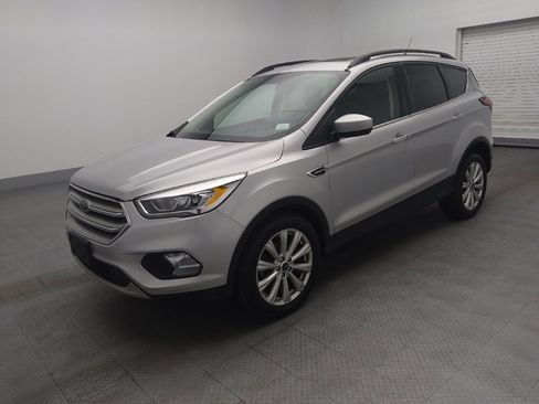 Used 2019 Ford Escape SEL image 2