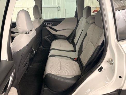 Used 2020 Subaru Forester Premium image 9