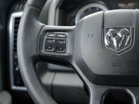 Used 2019 RAM 1500 Classic SLT RWD image 10