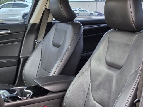 Used 2015 Ford Fusion Titanium image 8
