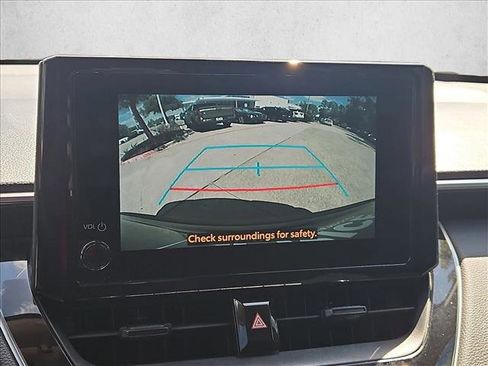 Used 2023 Toyota Corolla Cross LE image 14