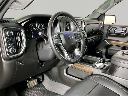 Used 2021 Chevrolet Silverado 1500 LT Trail Boss w/ LT Trail Boss Premium Package AWD/4WD image 15