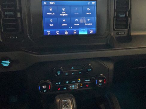 Used 2021 Ford Bronco Black Diamond AWD/4WD image 13