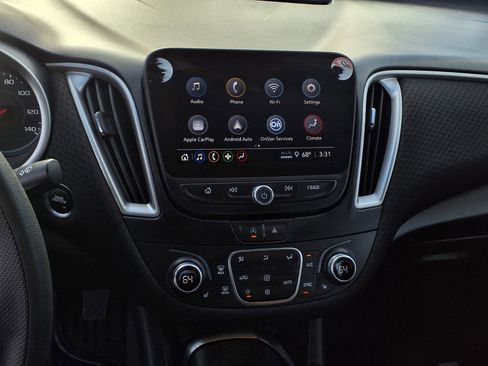 Used 2025 Chevrolet Malibu LT image 8