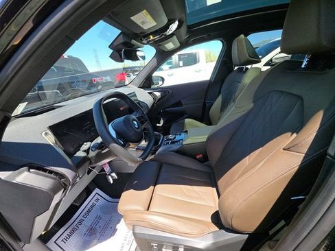 Used 2025 BMW X3 xDrive30i w/ Premium Package AWD/4WD image 2