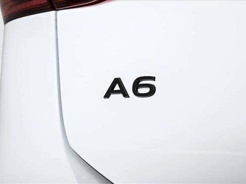 New 2025 Audi A6 e-tron Premium Plus image 5