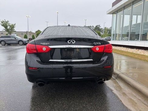 Used 2017 INFINITI Q50 Sport RWD image 4