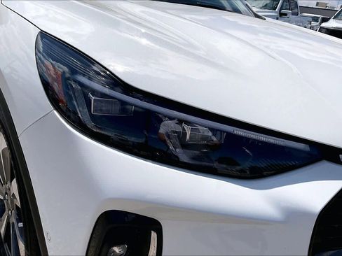 Used 2023 Ford Escape Platinum w/ Premium Technology Package image 28