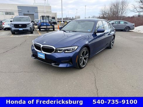 Used 2022 BMW 330i Sedan w/ Driving Assistance Package image 2