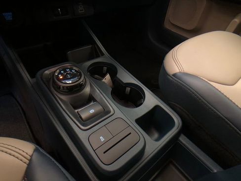 New 2026 Ford Maverick Lariat AWD/4WD image 17