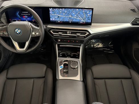 Used 2023 BMW i4 eDrive35 RWD image 3