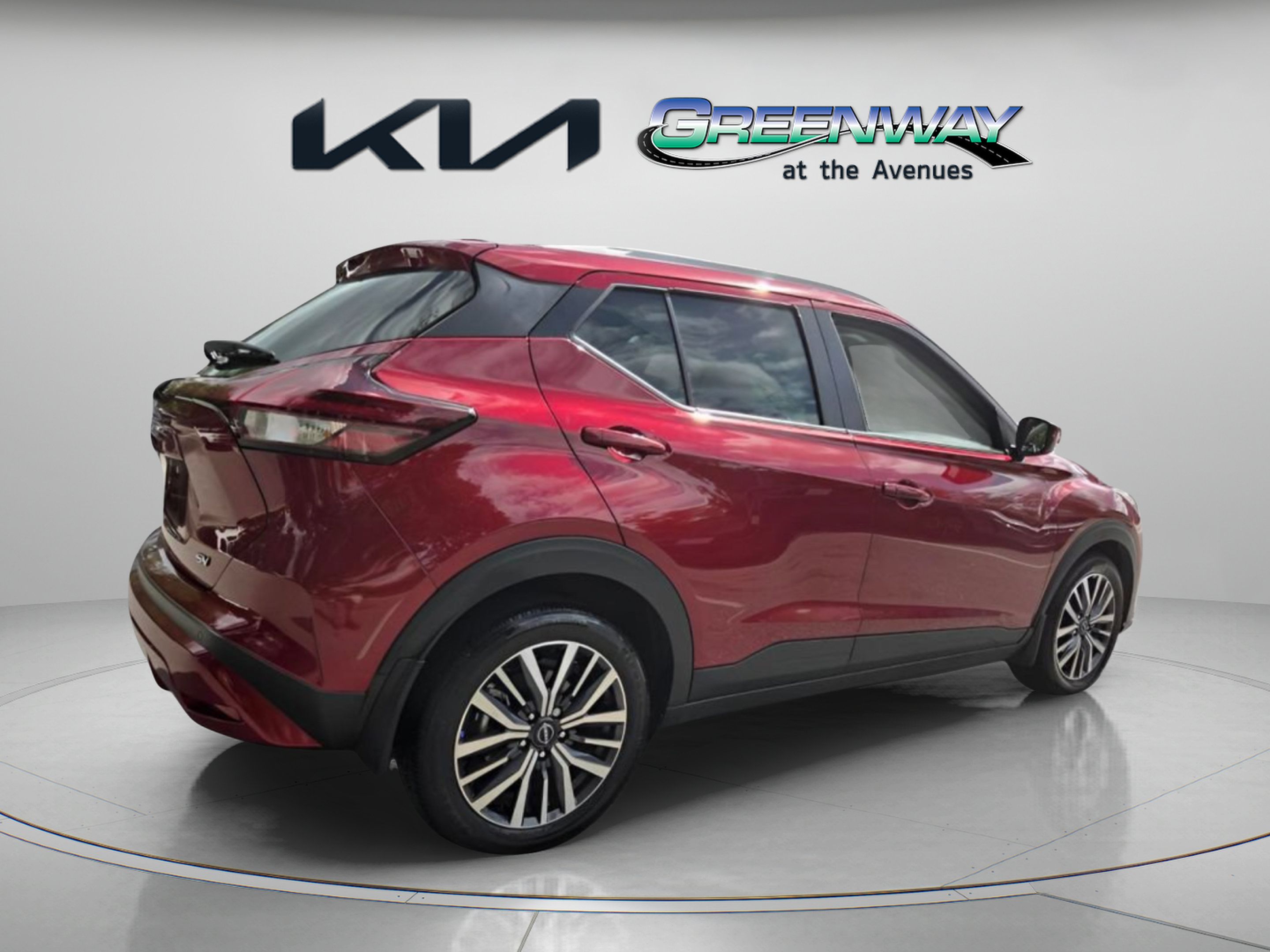 Used 2024 Nissan Kicks SV FWD image 7