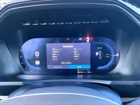 Used 2025 Volvo XC90 T8 Plus image 25