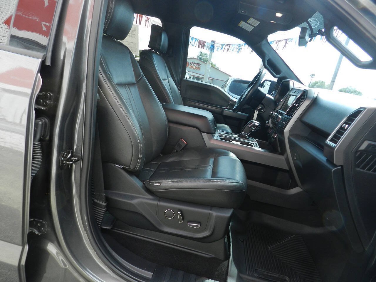 Used 2018 Ford F150 XLT w/ Equipment Group 302A Luxury AWD/4WD image 11